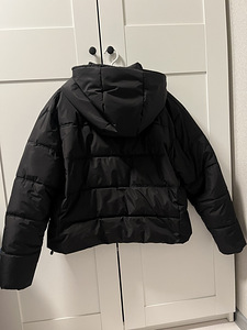 Продам куртку (2 фото из 5)
