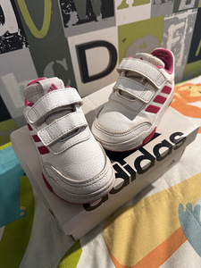 Adidas р. 24 (1 фото из 1)
