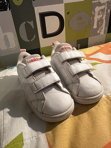 Adidas р. 24 (1 фото из 2)