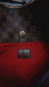 Louis Vuitton Bloomsbury Damier PM (1 foto / 4)