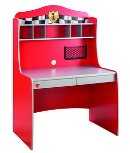 Детский письменный стол Kalune Design Race Cup (1 фото из 5)
