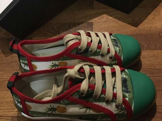 GUCCI tennised, suurus 28