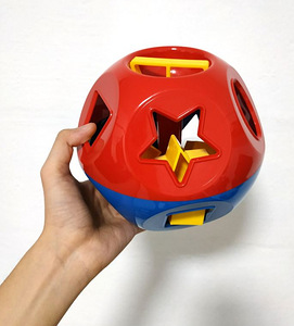 Tupperware Shape-O - Обучающая игрушка для детей с формами (2 фото из 3)