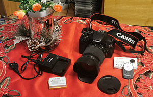 Peegel kamera Canon 550D (2 фото из 10)