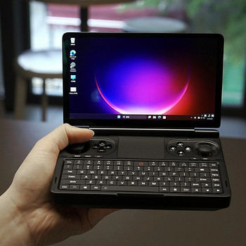GPD Win Mini 2024 - 8840U / 32GB RAM / 1TB SSD - UUS!