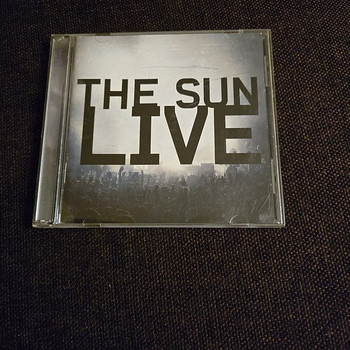 "The Sun'i" CD ja DVD "Live"