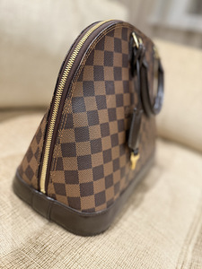 Louis vuitton ALMA MM DAMIER kott (4 foto / 9)