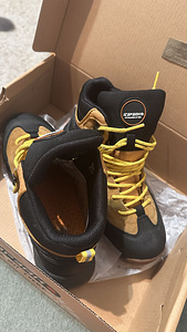 Продам новые ботинки “Icepeak” (3 фото из 6)
