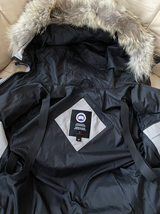 Canada Goose Lorette S (5 фото из 6)
