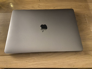 Macbook Air M1 (1 фото из 4)