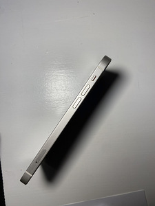 iPhone 12, 128GB, valge, Seisukord A- (3 foto / 4)