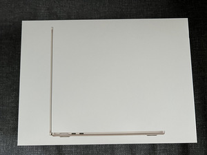 UUE AASTA ALGUSE ALLAHINDLUS Uus M3 Apple Macbook Air 13” (1 foto / 4)