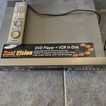 Samsung SV-DVD1E | VHS рекордер / DVD плеер