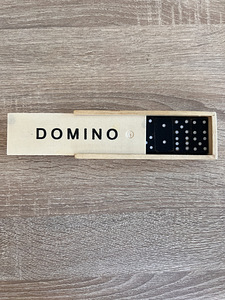 Domino lauamäng (1 foto / 1)
