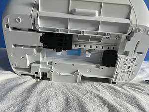 HP deskJet 2720 принтер (5 фото из 5)