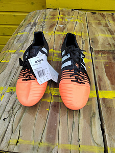 Футбольные бутсы Adidas (6 фото из 7)