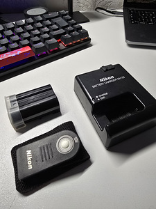 Nikon D7000 (2 фото из 9)
