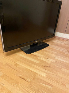 Philips 47PFL7403H / 10 (2 foto / 2)