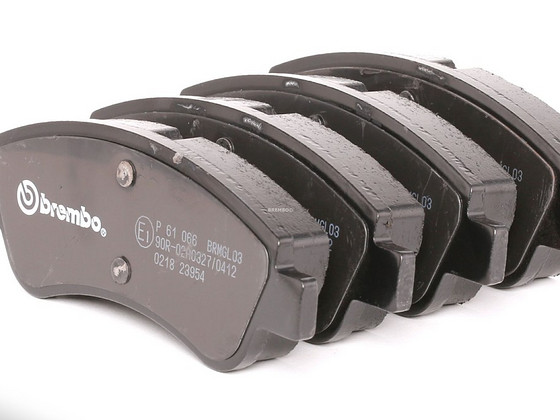 Тормозные колодки Brembo P61066
