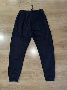 Черные брюки Zara (2 фото из 2)