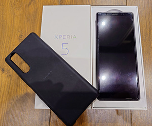 Sony Xperia 5 (1 foto / 4)