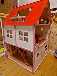 Игровой домик (1 фото из 1)