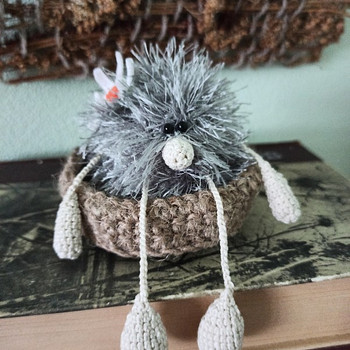 Вязаная игрушка . Домовёнок.