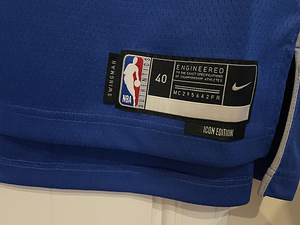 Баскетбольная майка NIKE Doncic (S) (5 фото из 5)