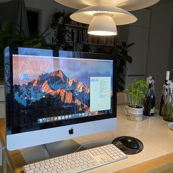 iMac 21.5 середина 2011, 2,5 ГГц, 12 ГБ, 500 ГБ SATA