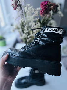 Tommy Hilfiger lakknahast saapad, 38 (3 foto / 8)