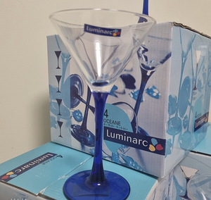 Uued sinise jalaga Luminarc Martini klaasid 4 tk (3 foto / 3)