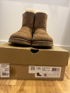Ugg, размер 37 (2 фото из 3)