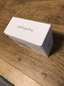 AirPodsPro (3 фото из 3)