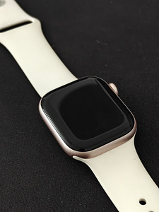 Apple Watch 10 - 42mm GPS - Rose M/L (2 foto / 3)