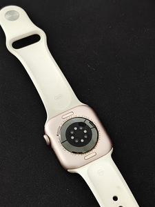 Apple Watch 10 - 42mm GPS - Rose M/L (3 foto / 3)