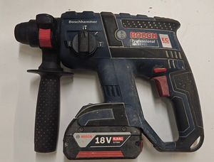 Puurvasar Bosch GBH18 V-EC + Aku 6,0Ah (3 foto / 6)