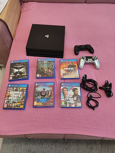 PS4 Pro 1tb + 2 геймпада + 8 игр (4 фото из 7)
