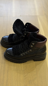 Зимние ботинки для женщин «Kurt Geiger London» (2 фото из 3)