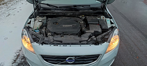 VOLVO V40 (5 фото из 15)