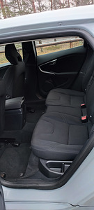 VOLVO V40 (10 фото из 15)