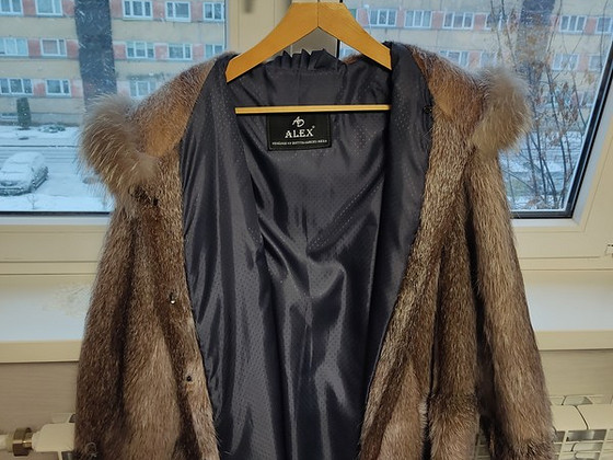 Продам шубу нутрия натуральная