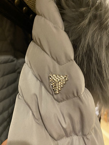 Зимнее пальто Guess (7 фото из 7)