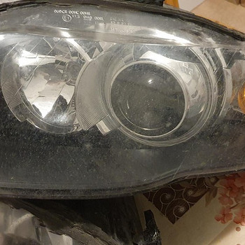 Audi A4 B7 Bi-Xenon Esituled