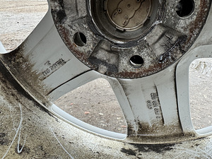 18" Audi originaalveljed 5x112 + naastrehvid 235/55/18 (8 foto / 8)