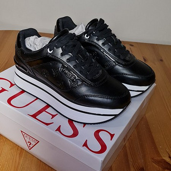 Guess tossud