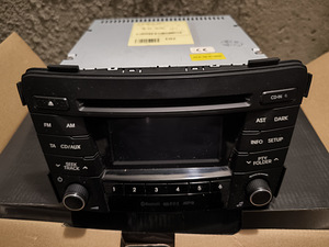 Hyundai I40 raadio - stereo - makk (1 foto / 4)