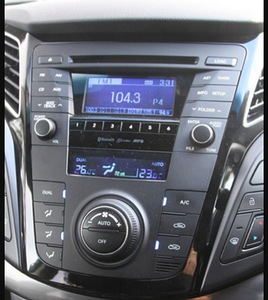 Hyundai I40 raadio - stereo - makk (4 foto / 4)