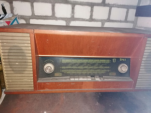 Retro (2 foto / 2)