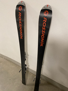 Лыжи Rossignol 153 см (2 фото из 9)