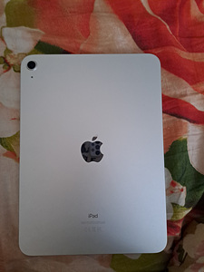 iPad 10,9 2022 klass A aktiveeritud (1 foto / 3)